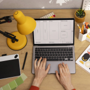 التطوير وخدمات تكنولوجيا المعلومات